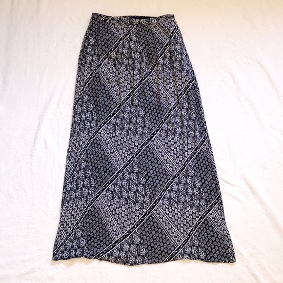 Patterned Skirt - Picture 1 of 2